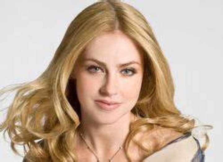 Pretty Little Liars Amanda Schull Wallpaper (41215029) Fanpop