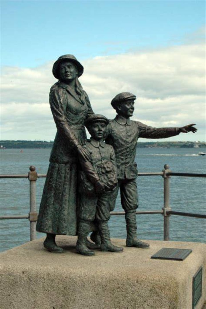 Remembering Annie Moore, Ellis Island&rsquo;s First Immigrant History in