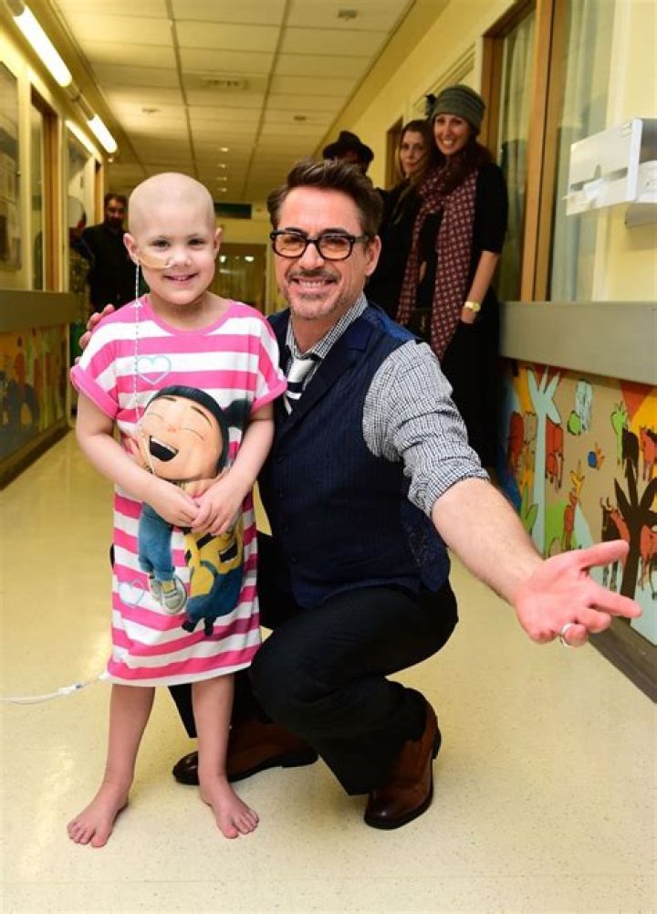Robert Downey Jr. Visits Sick Kids At London Children's Hospital HuffPost