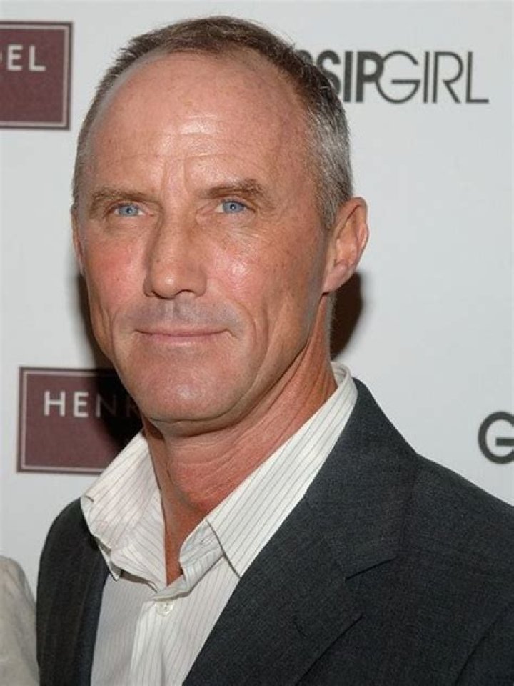 Robert John Burke AdoroCinema