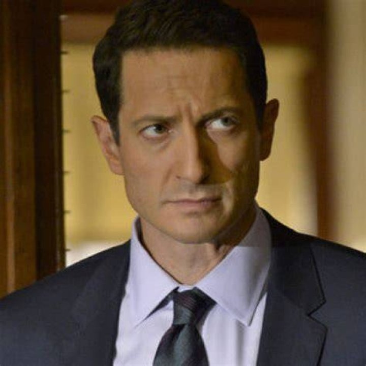 Sasha Roiz, Clive, Grimm, Tv Shows, Captain, Couple Photos, Scenes