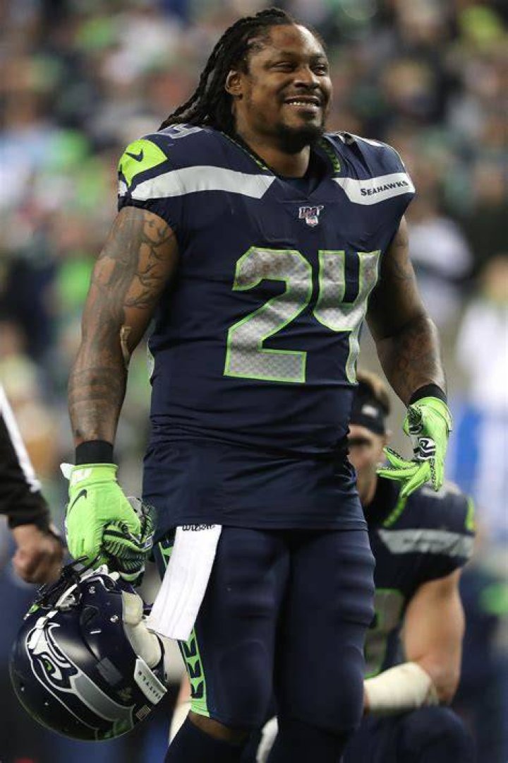 Seattle Seahawks star Marshawn Lynch 'announces retirement' on Twitter