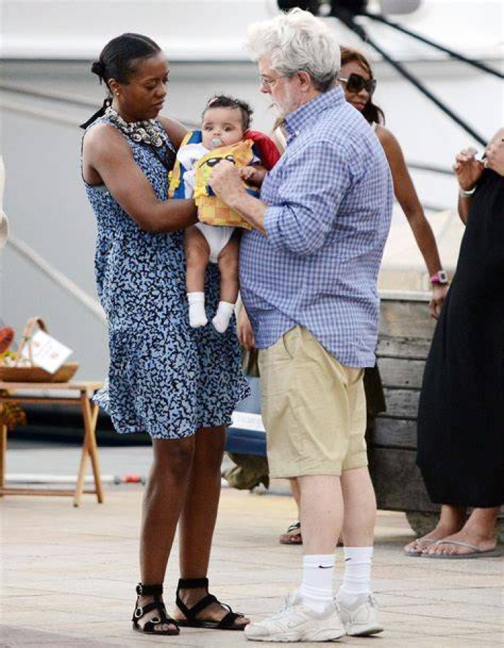 Sneak Peek! Lucas Steps Out With 5MonthOld Daughter Everest