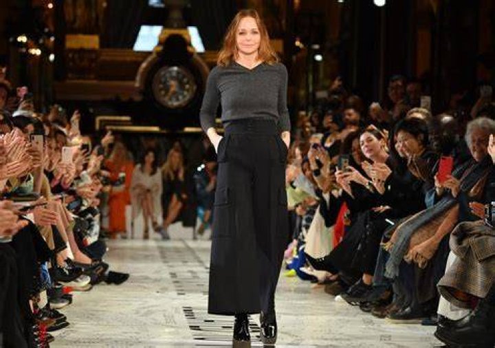 Stella Nina McCartney Net Worth December 2022, Salary, Age, Siblings
