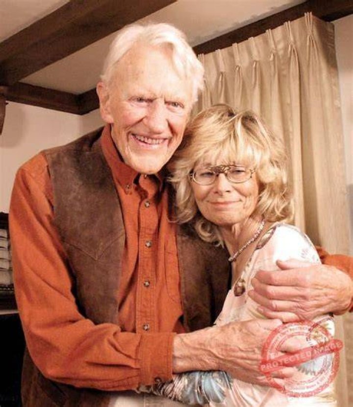 Surtees (James Arness Wife) Wiki, Age, Height, Children, Net Worth