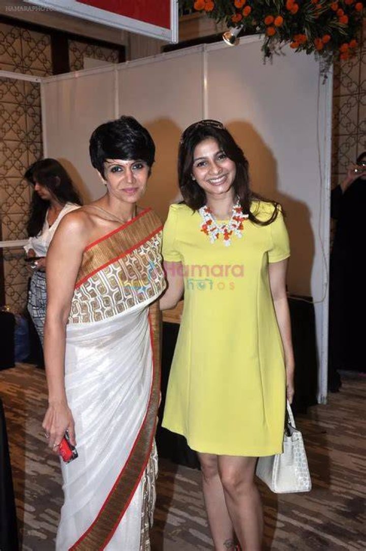 Tanisha Mukherjee at Araish on 4th Feb 2016 / Tanishaa Mukerji