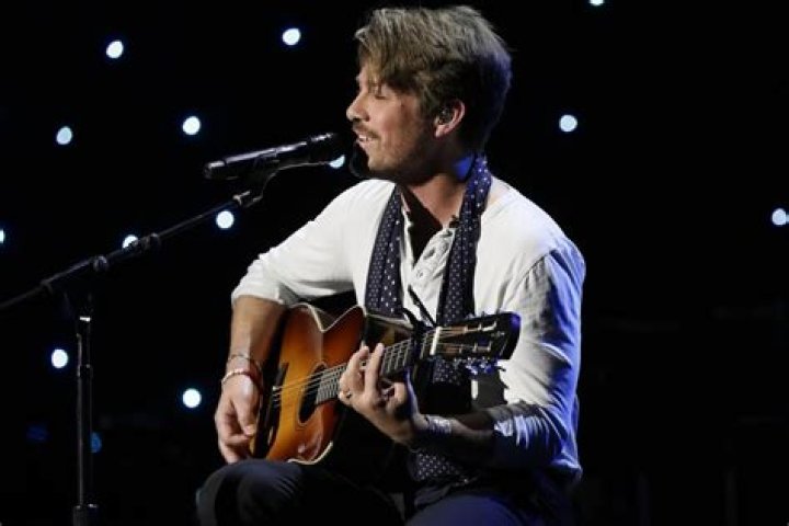 Taylor Hanson's Wife Natalie Gives Birth to Baby No. 6 E! Online UK