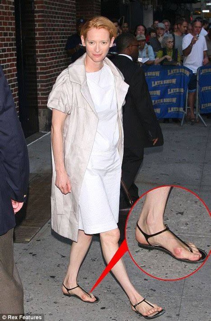 Tilda Swinton Feet (7 photos) feet.wiki