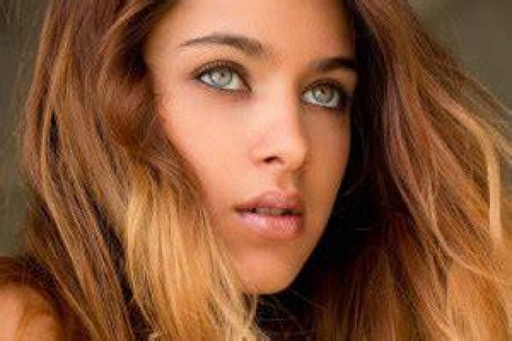 Uma Jolie Wallpapers Images Photos Pictures Backgrounds