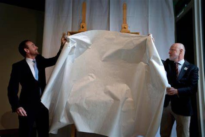 Unveiling The Art And Impact Of Gabrielle Marshall: Iowa's Creative Visionary