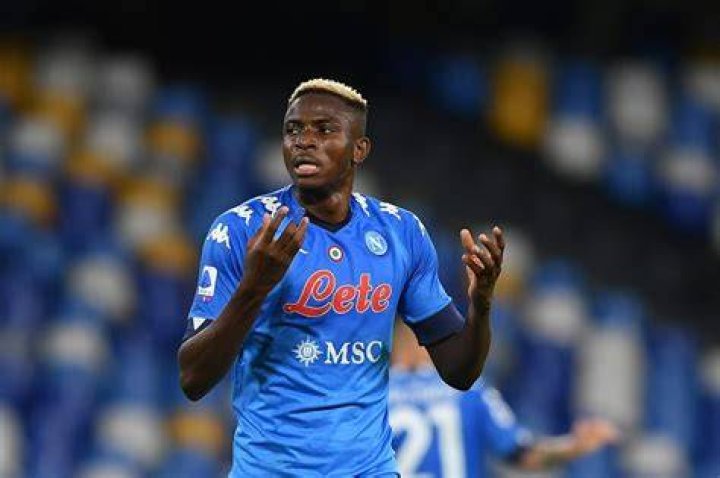 Victor Osimhen è guarito dal Covid, l'annuncio del Napoli