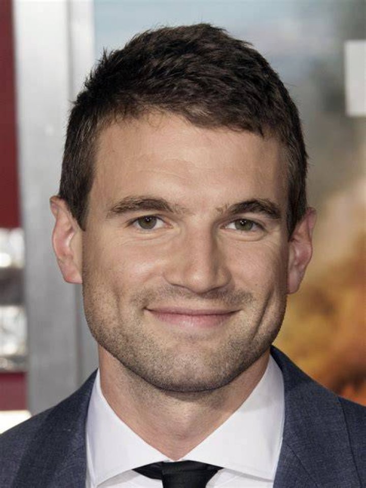 Vid&eacute;o Alex Russell &agrave; l'avantpremi&egrave;re mondiale du film Carrie au
