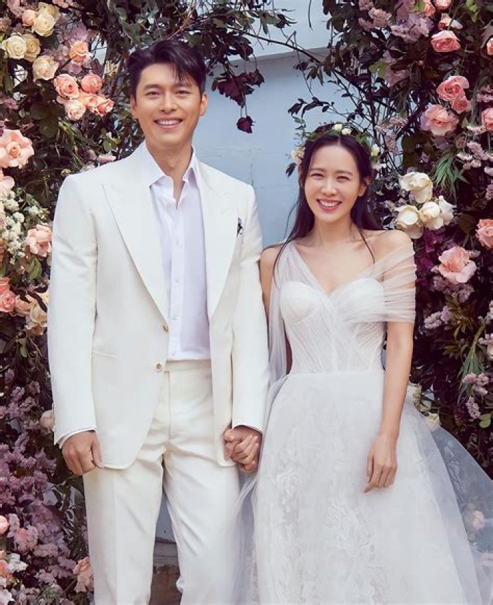 View Son Ye Jin Pictures Asian Celebrity Profile