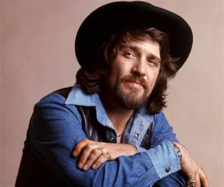Waylon Jennings Biography Facts, Childhood, Family Life & Achievements